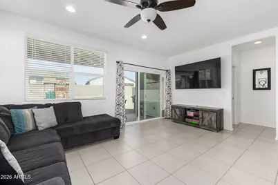 15660 W Desert Hollow Drive, Surprise, AZ 85387 - Photo 7