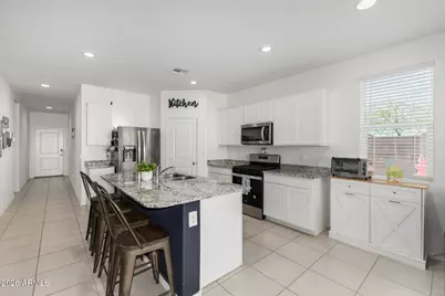 15660 W Desert Hollow Drive, Surprise, AZ 85387 - Photo 13