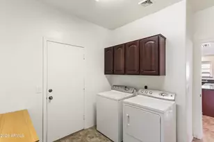 21863 N Reis Dr, Maricopa, AZ 85138 - Photo 25