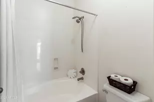 21863 N Reis Dr, Maricopa, AZ 85138 - Photo 35