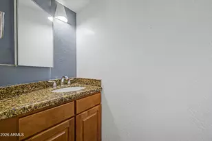 2122 E Margarita Dr, Tempe, AZ 85281 - Photo 9
