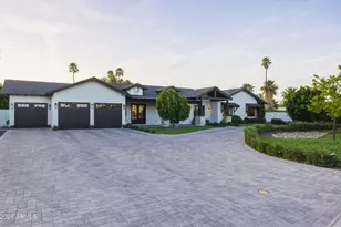 5302 N 68th Pl, Paradise Valley, AZ 85253 - Photo 1