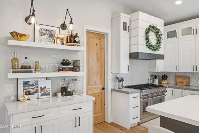 5302 N 68th Place, Paradise Valley, AZ 85253 - Photo 15