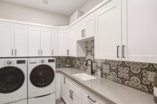 5302 N 68th Pl, Paradise Valley, AZ 85253 - Photo 19