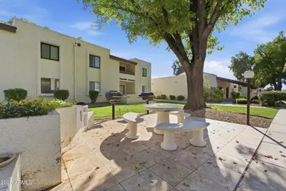 10444 N 69th Street #210, Paradise Valley, AZ 85253 - Photo 3