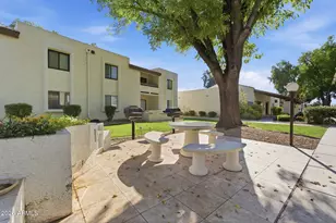 10444 N 69th St, Paradise Valley, AZ 85253 - Photo 3