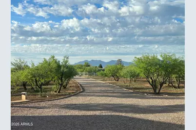 277 E Allen Lane, Huachuca City, AZ 85616 - Photo 5