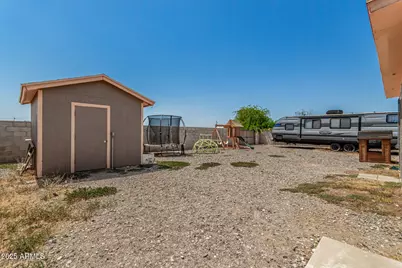 9815 W Camelia Drive, Arizona City, AZ 85123 - Photo 21