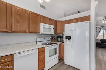 9815 W Camelia Drive, Arizona City, AZ 85123 - Photo 9