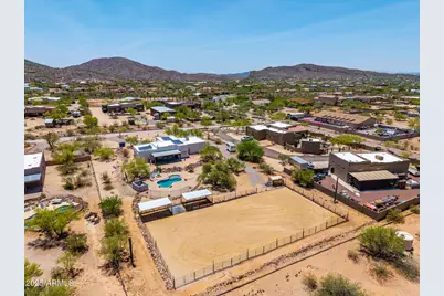 44015 N 20th Street, New River, AZ 85087 - Photo 17