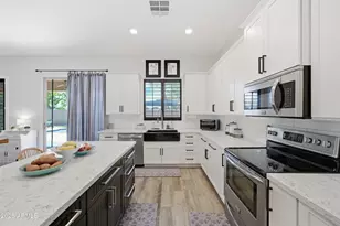 2328 S Sorrelle St, Mesa, AZ 85209 - Photo 3