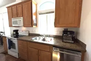 10960 N 67th Ave, Glendale, AZ 85304 - Photo 13