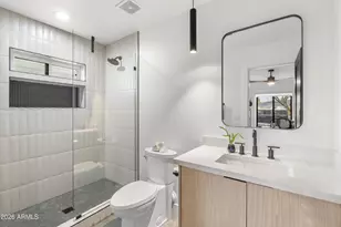 4639 E Osborn Rd, Phoenix, AZ 85018 - Photo 37