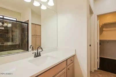 8724 N 57th Drive, Glendale, AZ 85302 - Photo 9