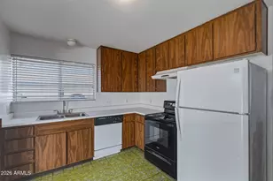 9024 N 51st Ln, Glendale, AZ 85302 - Photo 7