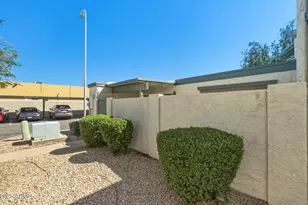 9024 N 51st Ln, Glendale, AZ 85302 - Photo 31