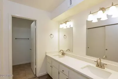 7030 S 42nd Street, Phoenix, AZ 85042 - Photo 13