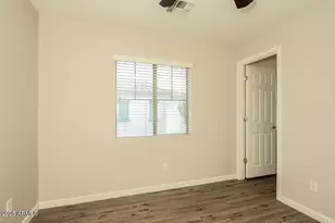 10324 W Sands Dr, Peoria, AZ 85383 - Photo 9