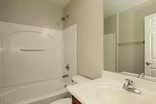 10324 W Sands Dr, Peoria, AZ 85383 - Photo 15