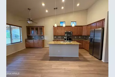 8498 W Quail Track Drive, Peoria, AZ 85383 - Photo 7