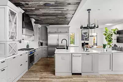 10011 E Windrose Drive, Scottsdale, AZ 85260 - Photo 5