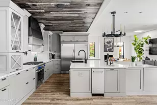 10011 E Windrose Dr, Scottsdale, AZ 85260 - Photo 5