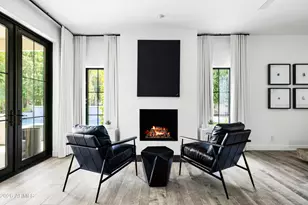 10011 E Windrose Dr, Scottsdale, AZ 85260 - Photo 17