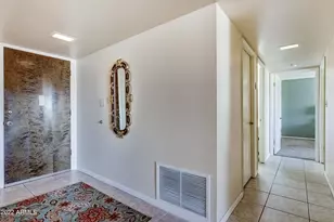 7940 E Camelback Rd, Scottsdale, AZ 85251 - Photo 15