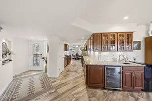 10101 W Pineaire Dr, Sun City, AZ 85351 - Photo 7