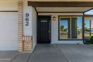 962 E Hackamore St, Mesa, AZ 85203 - Photo 9