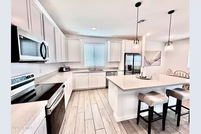 22764 N 184th Lane, Surprise, AZ 85387 - Photo 11