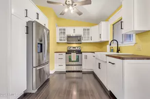 203 E Desert Ln, Gilbert, AZ 85234 - Photo 11