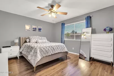 203 E Desert Lane, Gilbert, AZ 85234 - Photo 19