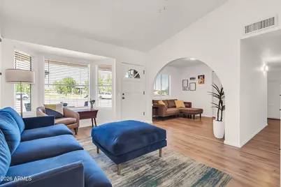 203 E Desert Lane, Gilbert, AZ 85234 - Photo 7