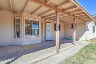 203 E Desert Ln, Gilbert, AZ 85234 - Photo 27