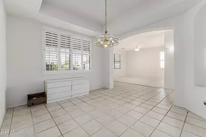 17233 N Thornberry Drive, Surprise, AZ 85374 - Photo 7