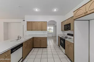 17233 N Thornberry Dr, Surprise, AZ 85374 - Photo 15