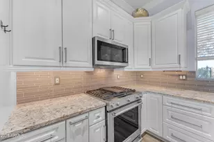 18199 W Buckhorn Dr, Goodyear, AZ 85338 - Photo 27