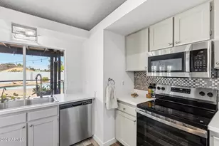 4714 W Villa Theresa Dr, Glendale, AZ 85308 - Photo 9