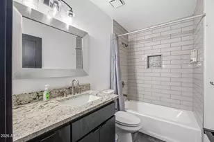 5104 N 32nd St, Phoenix, AZ 85018 - Photo 21