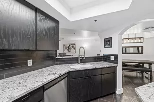 5104 N 32nd St, Phoenix, AZ 85018 - Photo 13