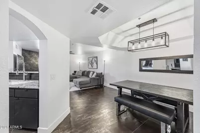 5104 N 32nd Street #324, Phoenix, AZ 85018 - Photo 3