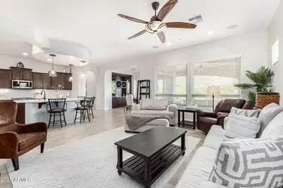 28423 N 129th Drive, Peoria, AZ 85383 - Photo 13