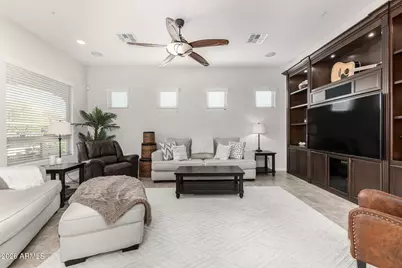 28423 N 129th Drive, Peoria, AZ 85383 - Photo 11