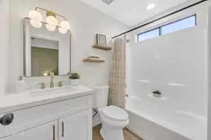 8702 N Shadow Ln, Peoria, AZ 85345 - Photo 17