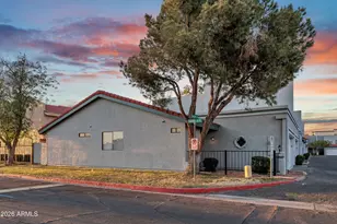 8702 N Shadow Ln, Peoria, AZ 85345 - Photo 3