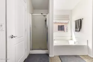 374 E Ironwood Dr, Chandler, AZ 85225 - Photo 15