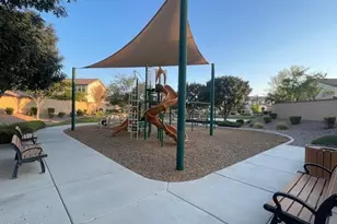 1911 E Horseshoe Dr, Chandler, AZ 85249 - Photo 17