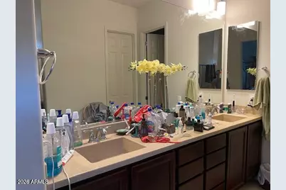 1911 E Horseshoe Drive, Chandler, AZ 85249 - Photo 9