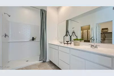 17325 W Gray Fox Trail, Surprise, AZ 85387 - Photo 13